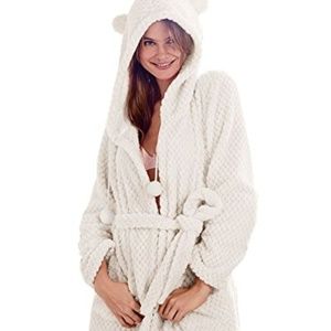 Victoria's Secret Snowball Fleece Plush Robe